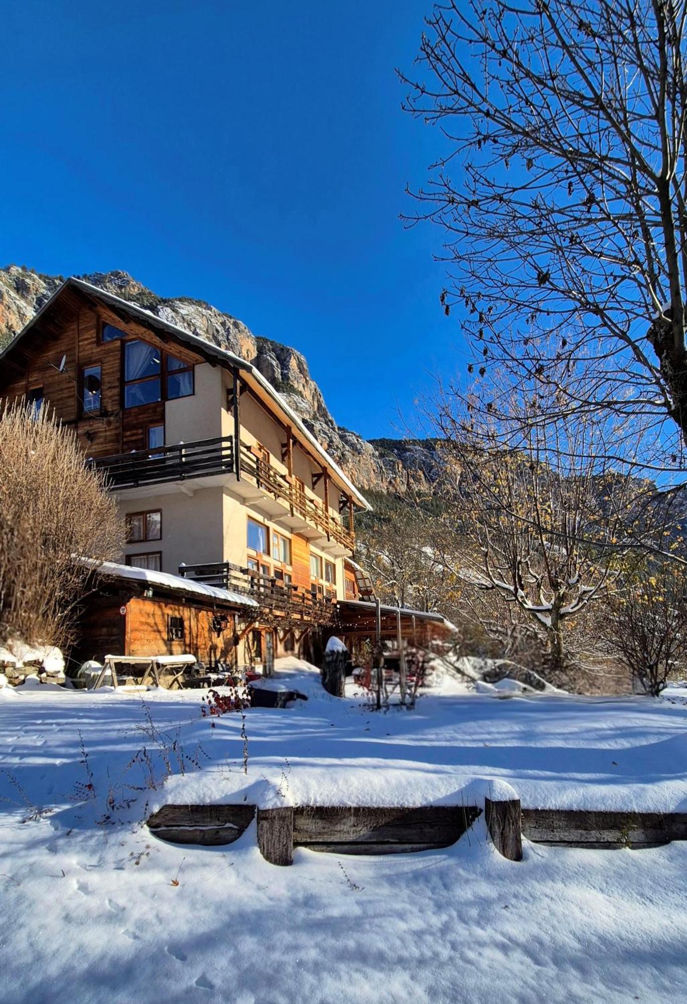 Hotel Restaurant Les 5 Saisons
