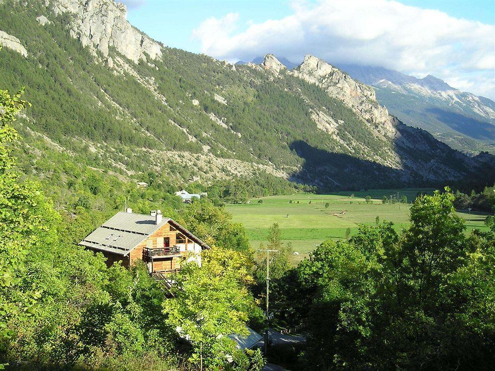 Hotel Restaurant Les 5 Saisons 2*